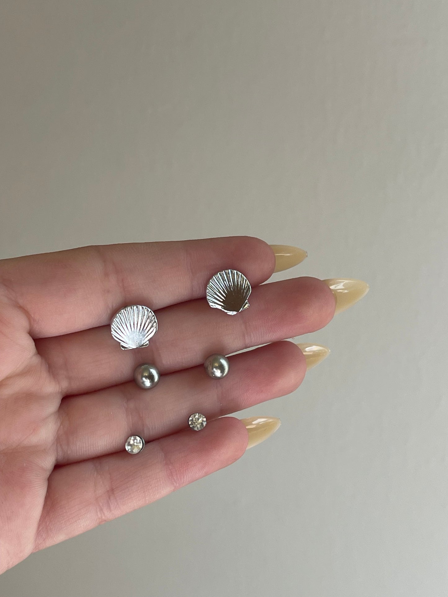 Seashell Ear Set