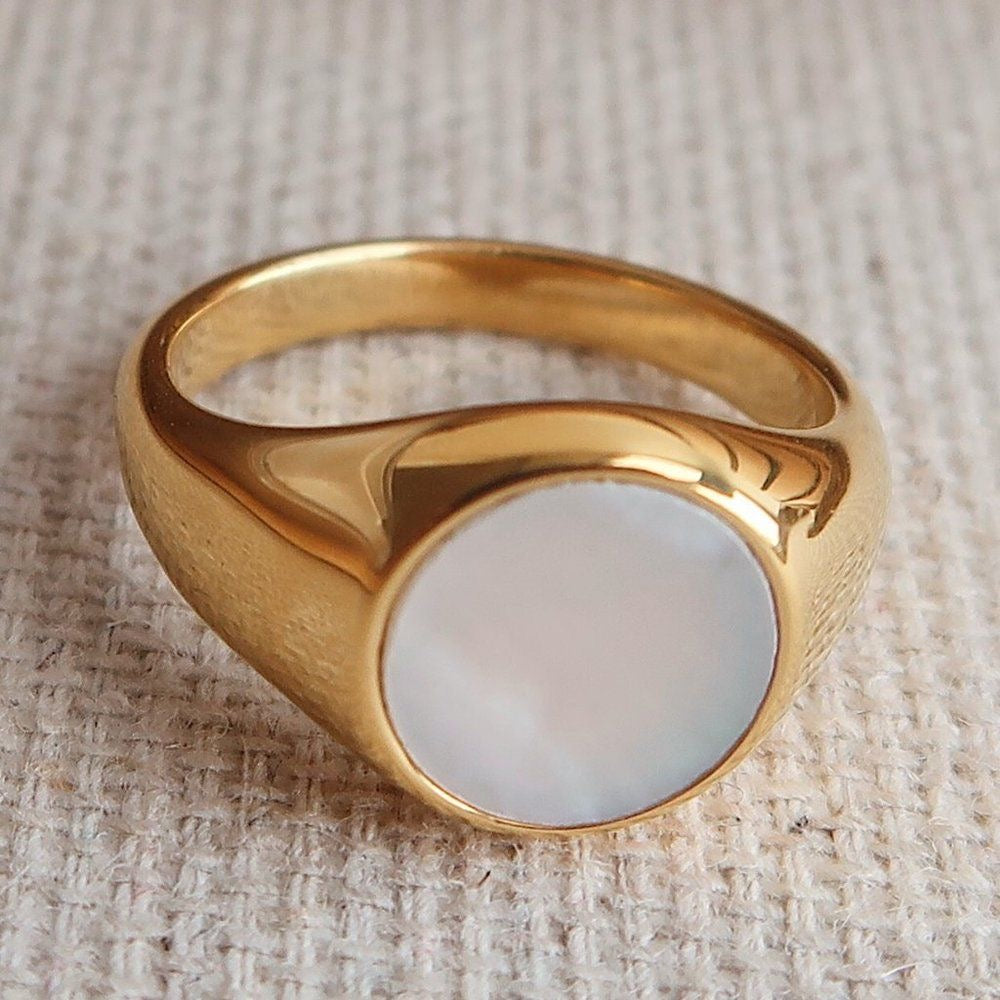 Statement Pearl Ring (Stainless Steel)