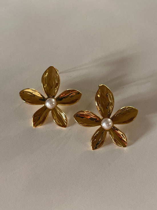 Pearl Flower Earrings (Stainless Steel)