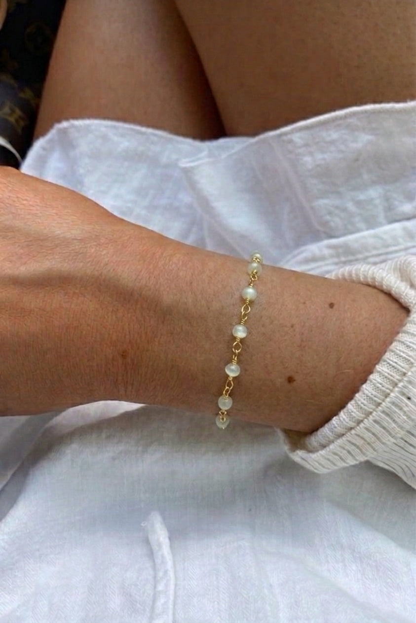 mini pearls bracelet (gold plated)