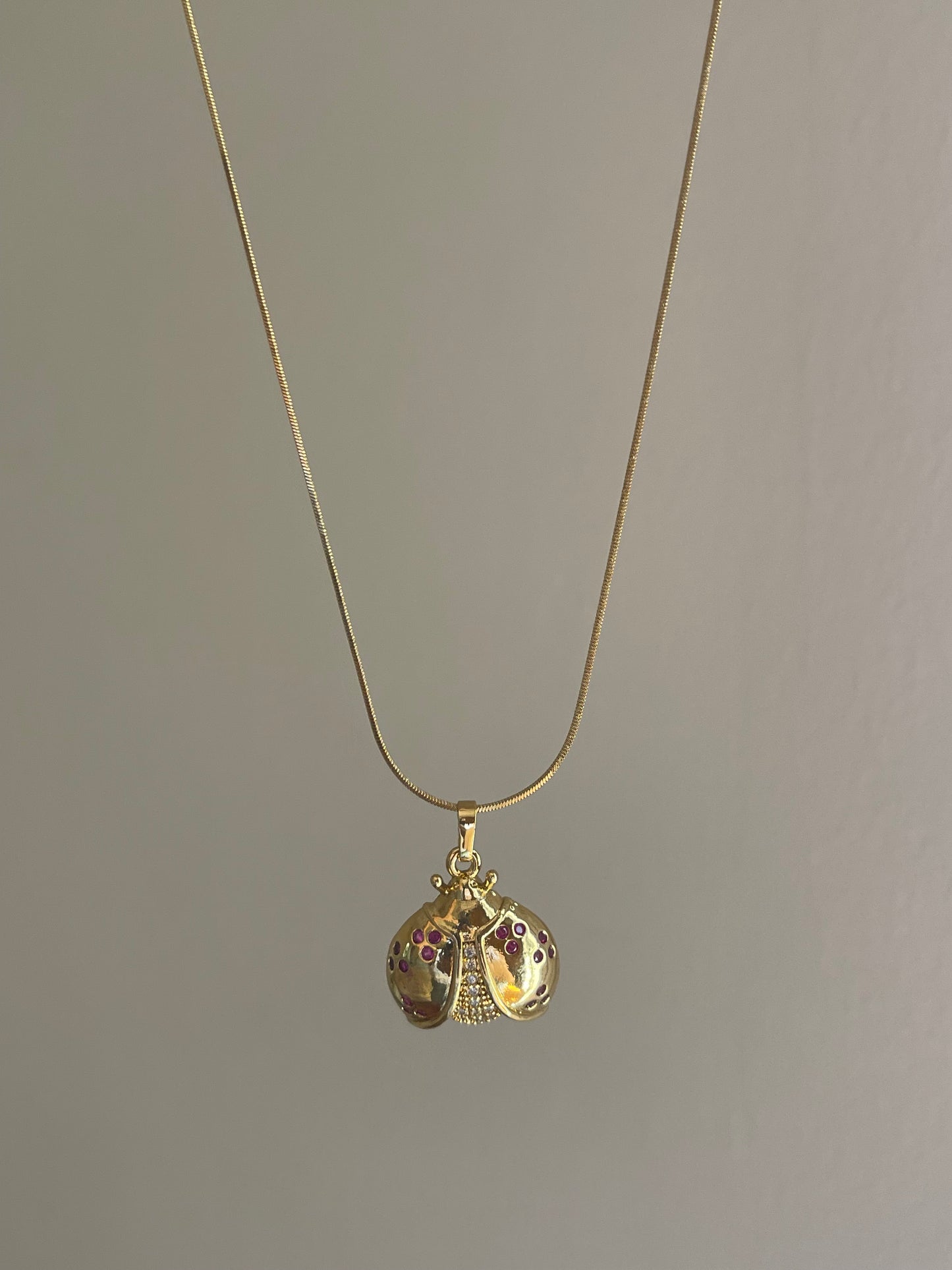 Bumble Bee Necklace (Stainless Steel)