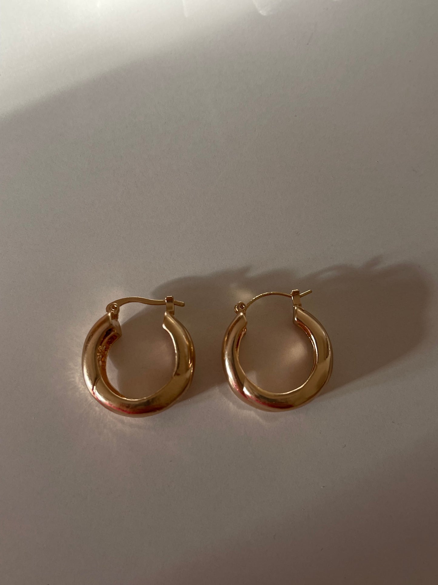 Minimal Hoop Earrings