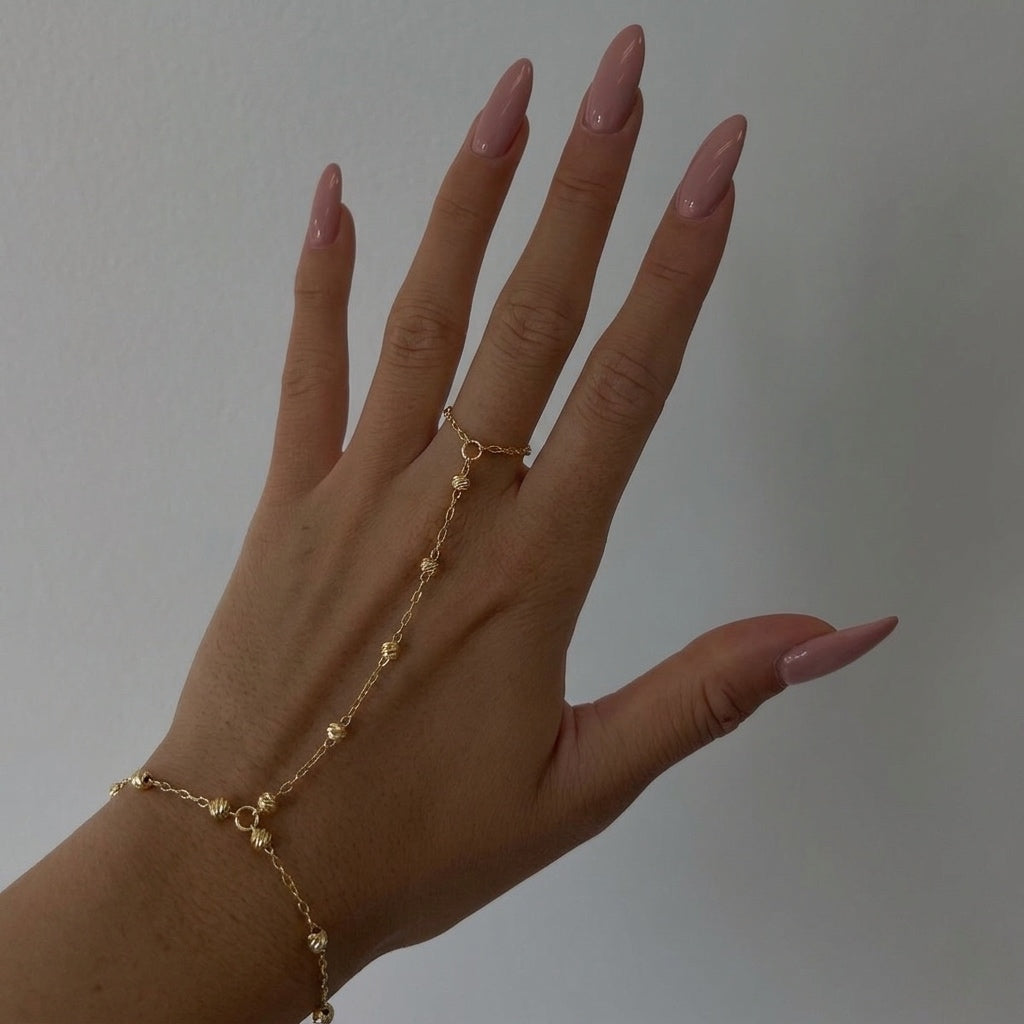 Everyday Dotted Hand Chain (Gold Plated)