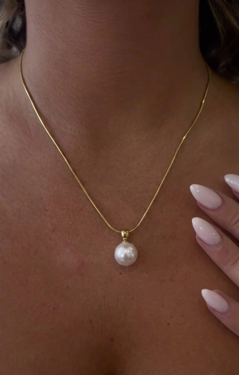 Pearl Necklace (Stainless Steel)