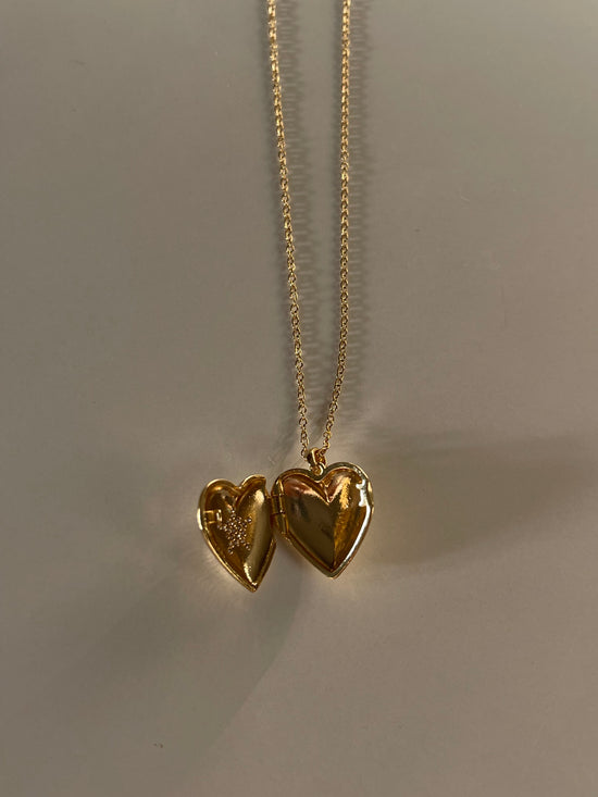 Heart Locket Necklace - Star Edition (Stainless Steel)