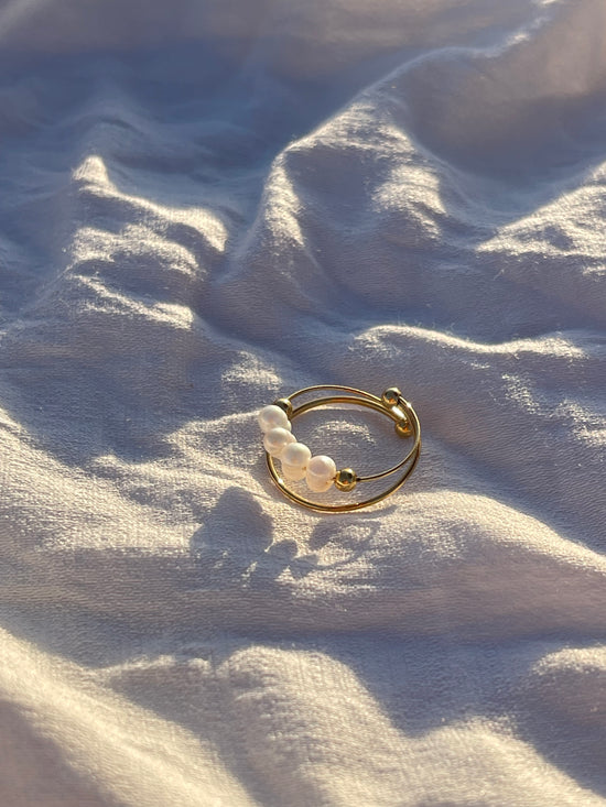 Dainty Pearl Ring (Gold Plated)
