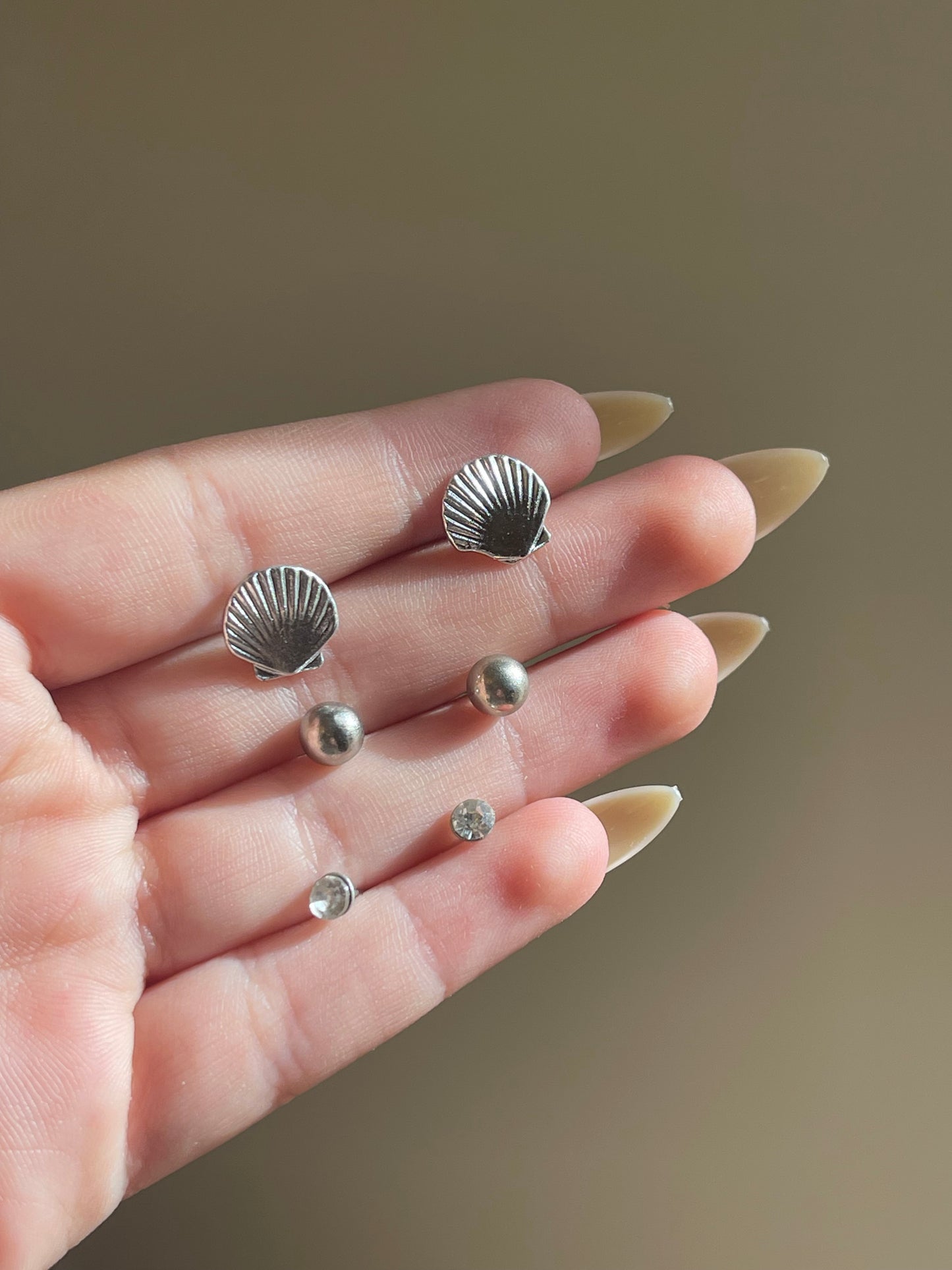 Seashell Ear Set