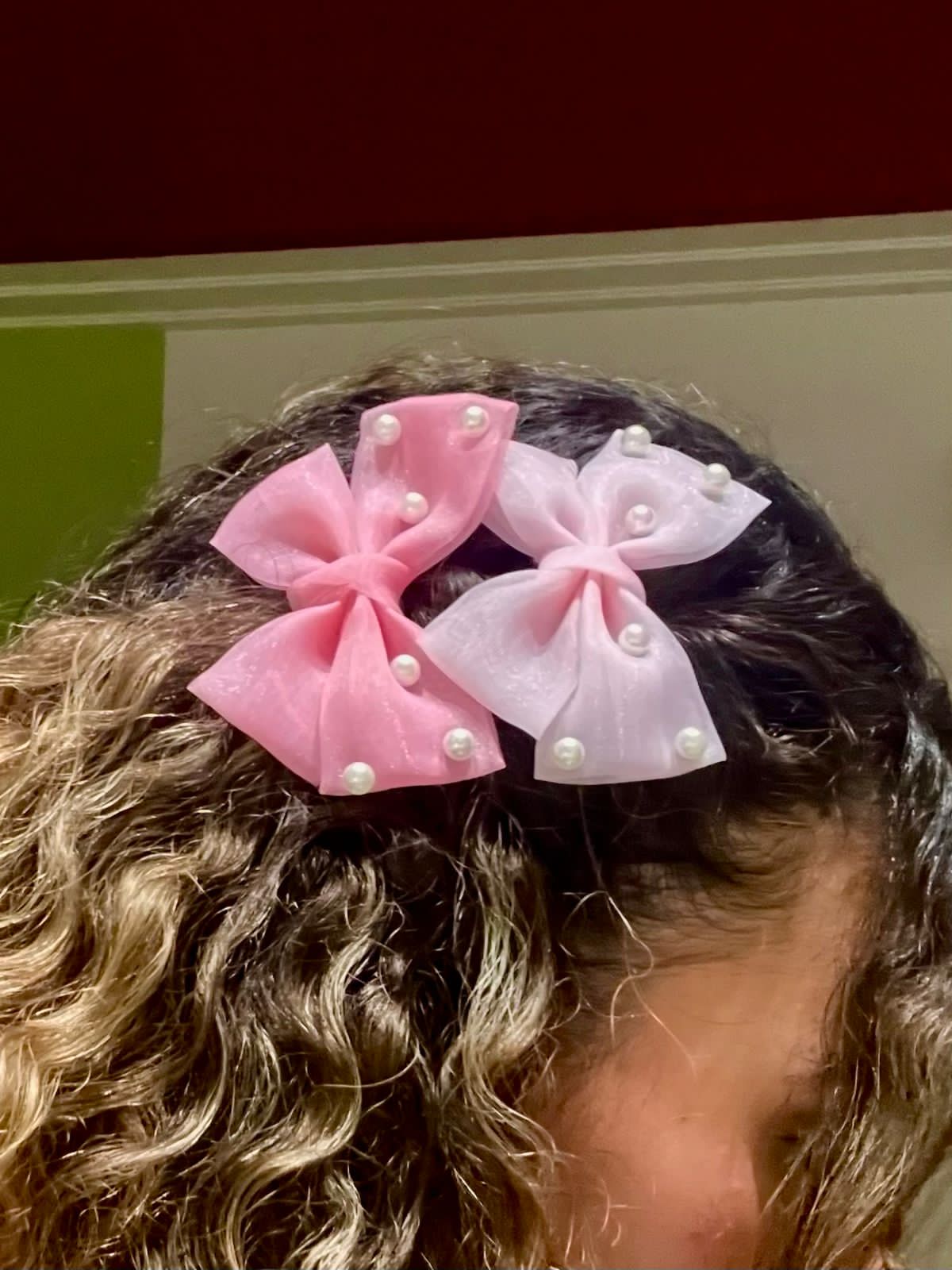 Pearl Mini Bow Tie-Hair Clip