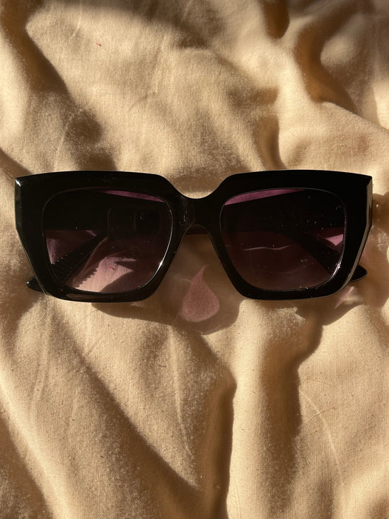 Go - To Black Sunnies