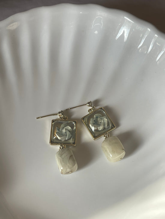 Marble Pearl Earrings