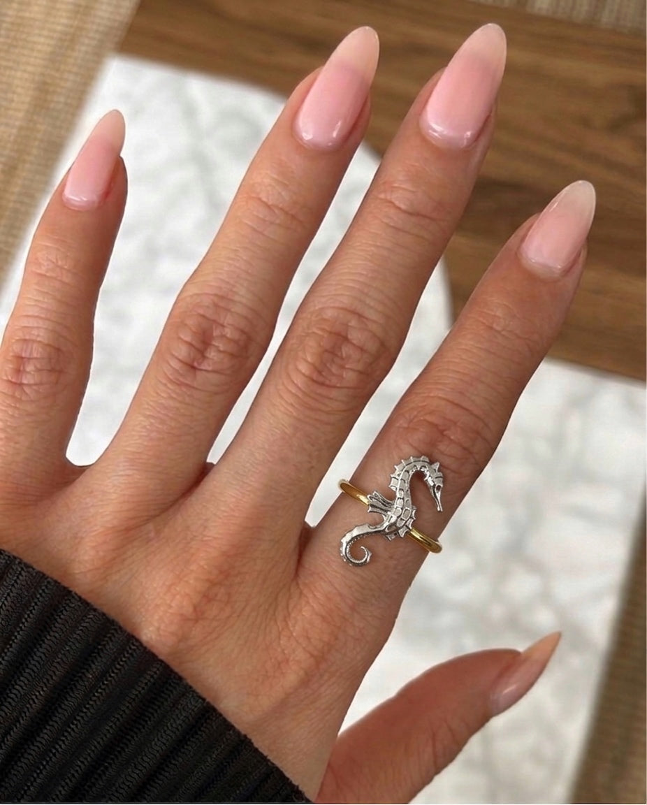 Iconic Seahorse Ring (Gold Plated)