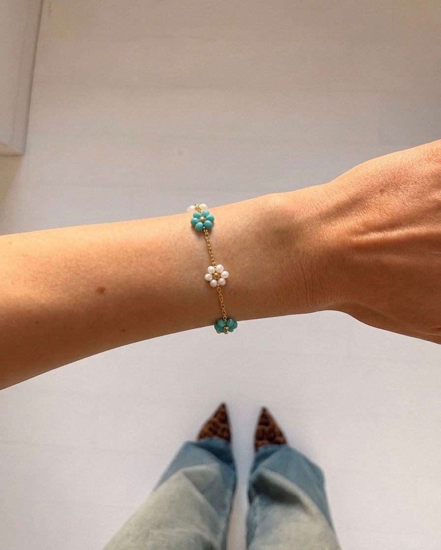Dainty Flower Bracelet (Stainless Steel)