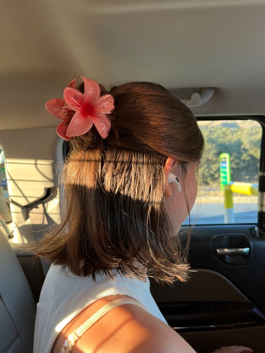 Go-To Hawaiian Claw Clip