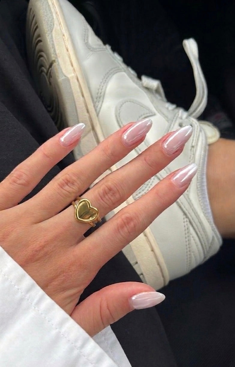 Minimal Heart Ring (Stainless Steel)