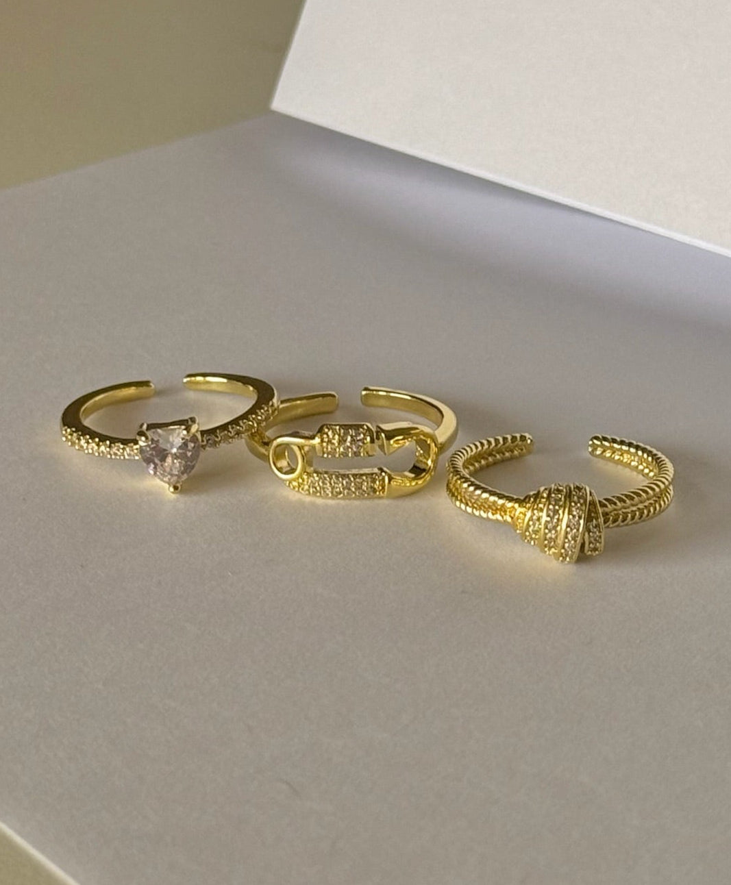 Paper Clip Ring (Gold Plated)