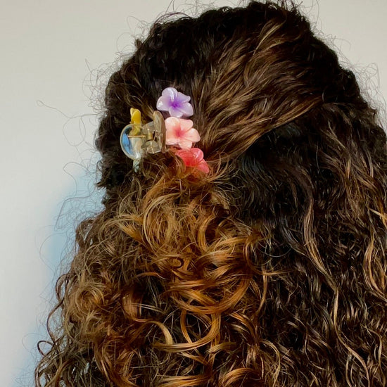 Mini Hawaiian Hair Clip