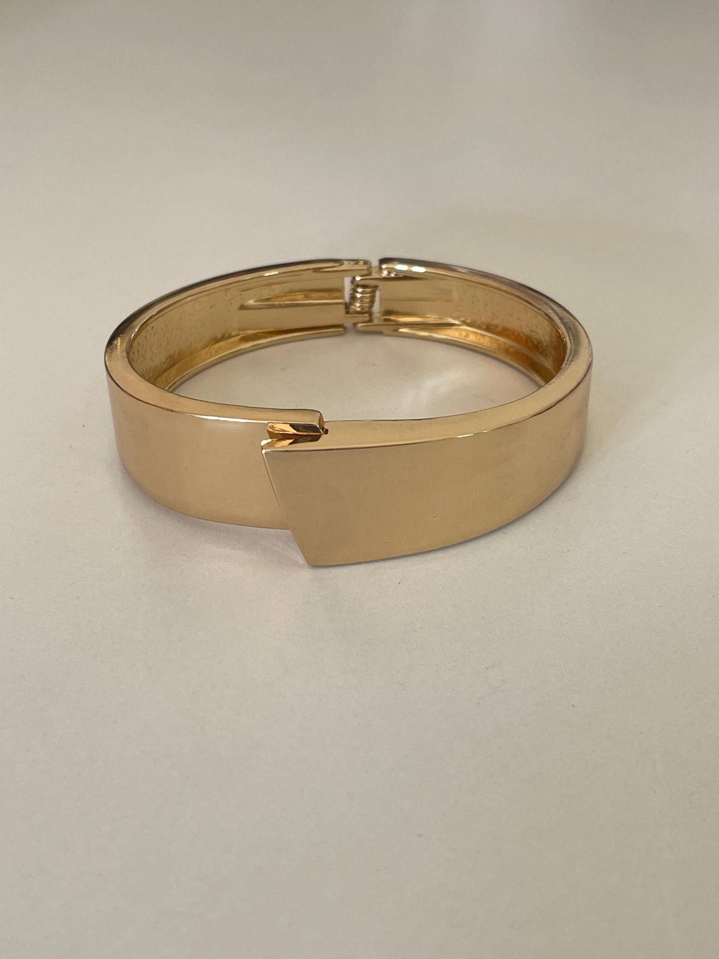 Everyday Chunky Bangle (Gold Plated)