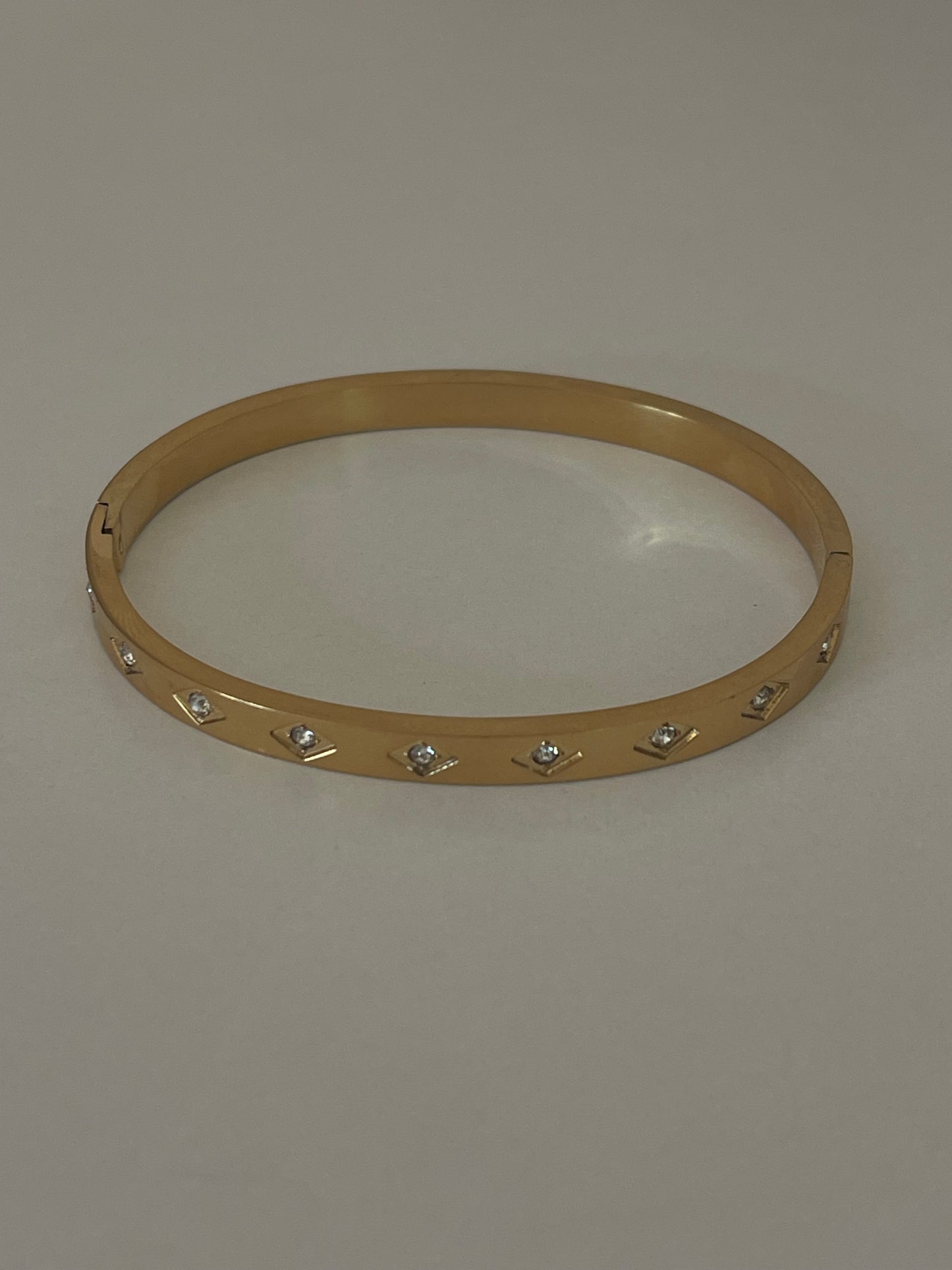 Crystal Cuff Bracelet (Stainless Steel)