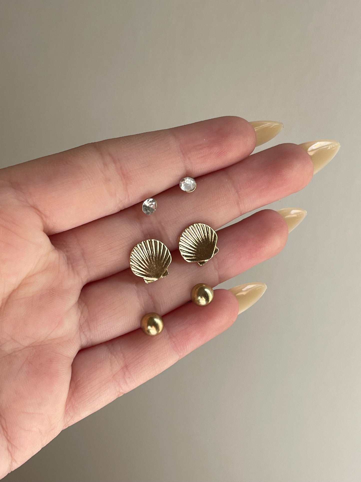Seashell Ear Set