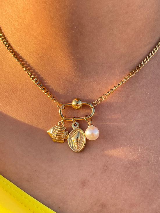 Shell Pearl Charm Necklace (Stainless Steel)