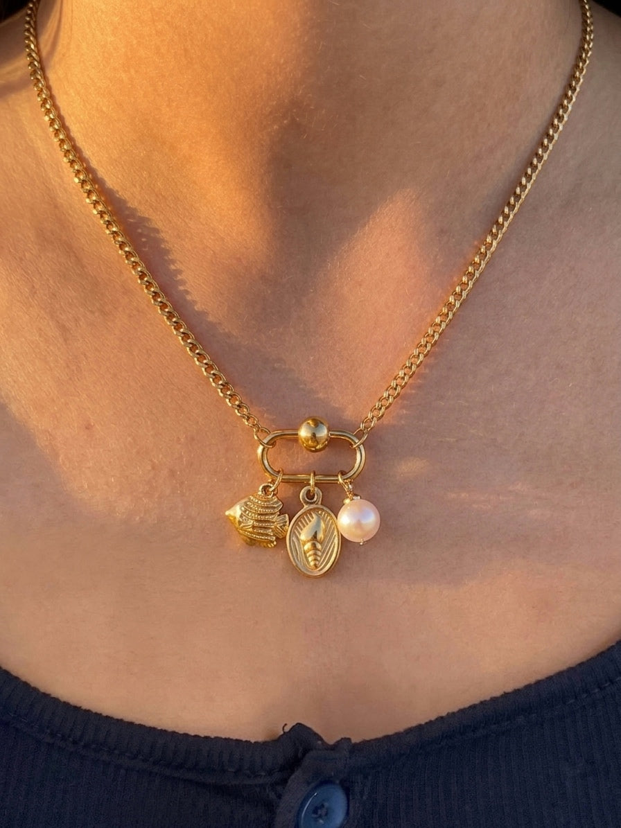 Shell Pearl Charm Necklace (Stainless Steel)