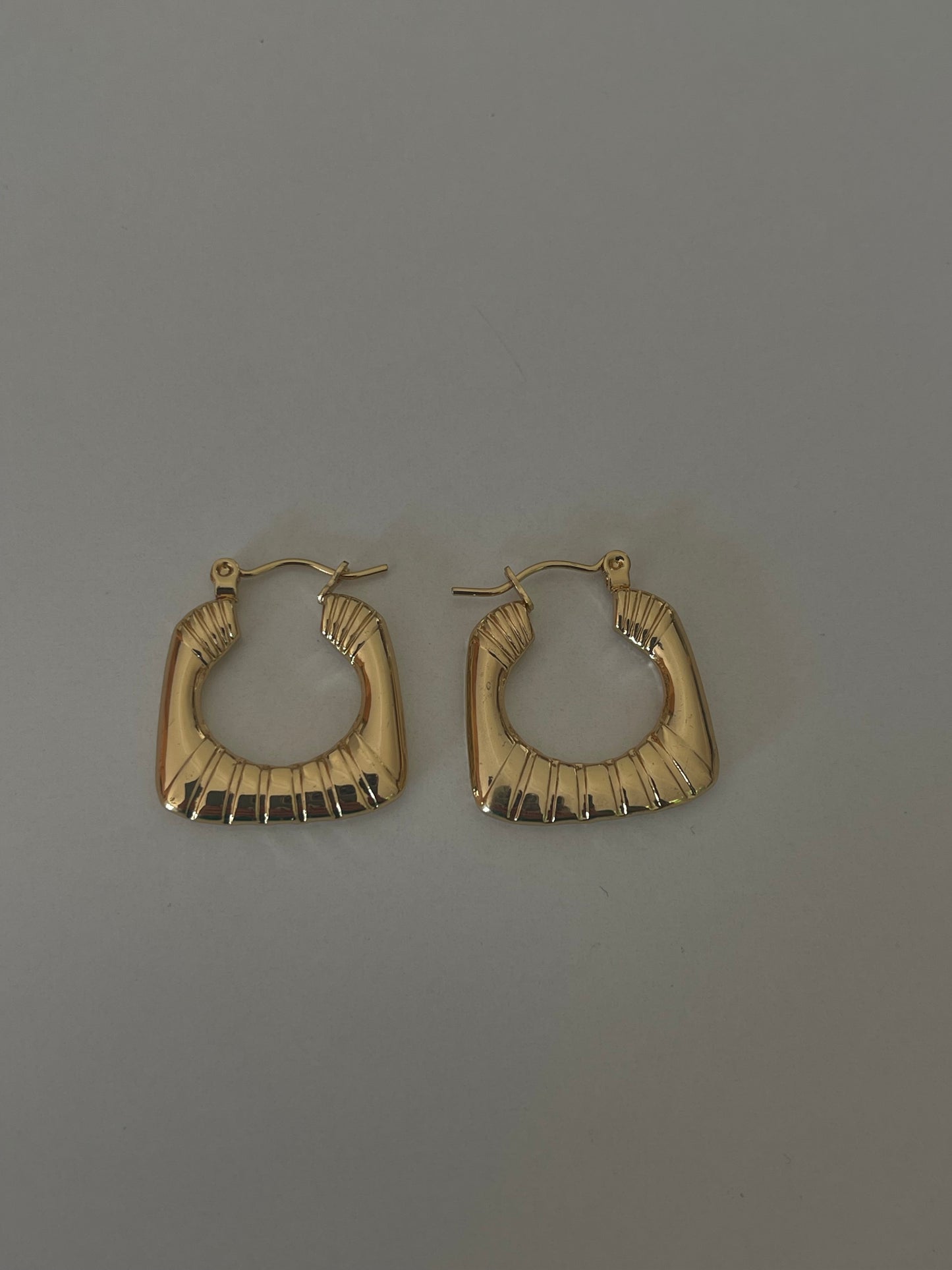 Mini Square Hoop Earrings 2.0 - Gold Plated