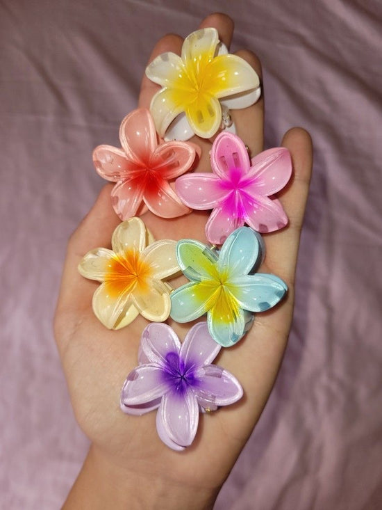 Mini It-Girl Hawaiian Claw Clip