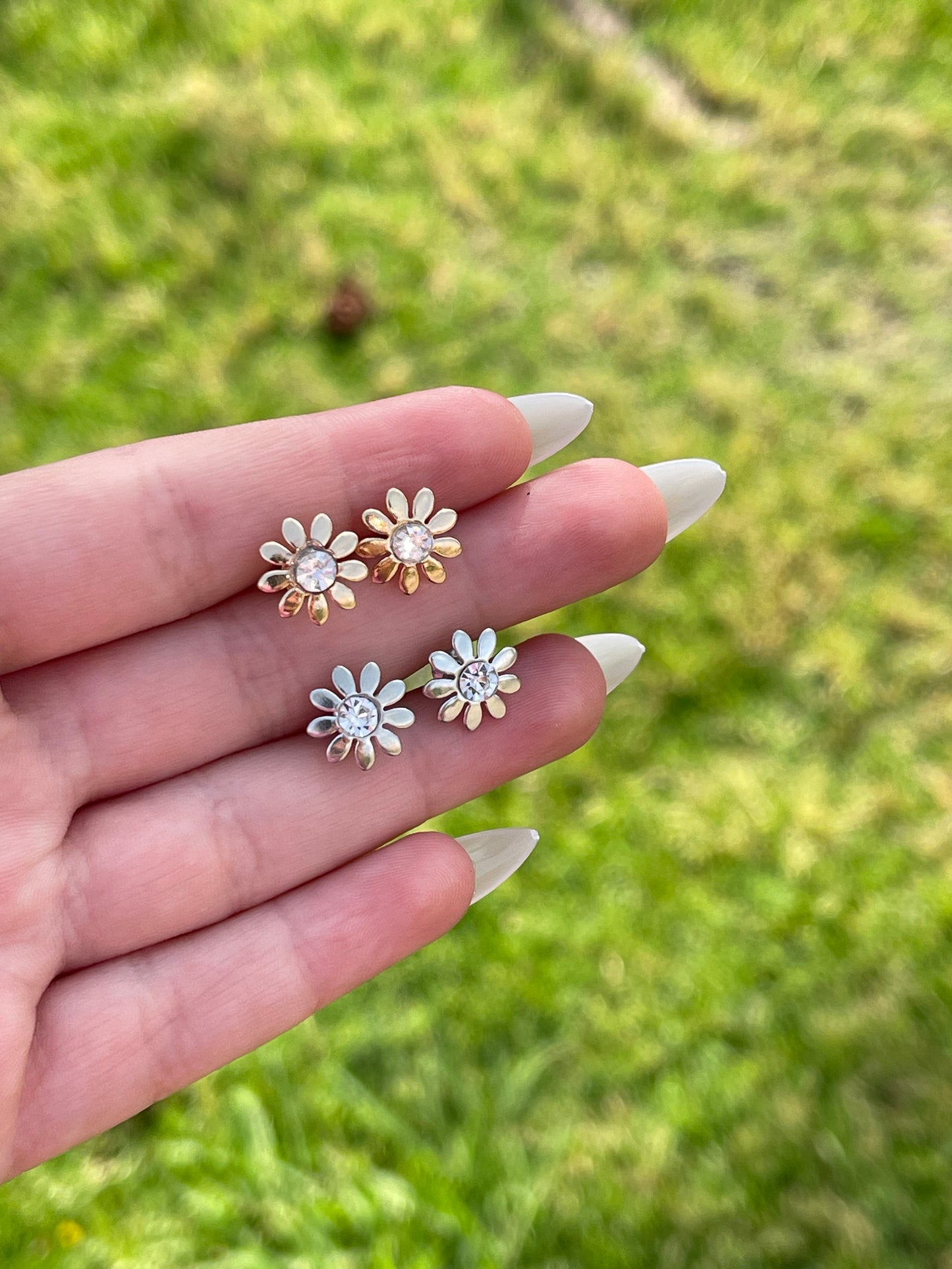 Mini Crystal Flowers Earrings