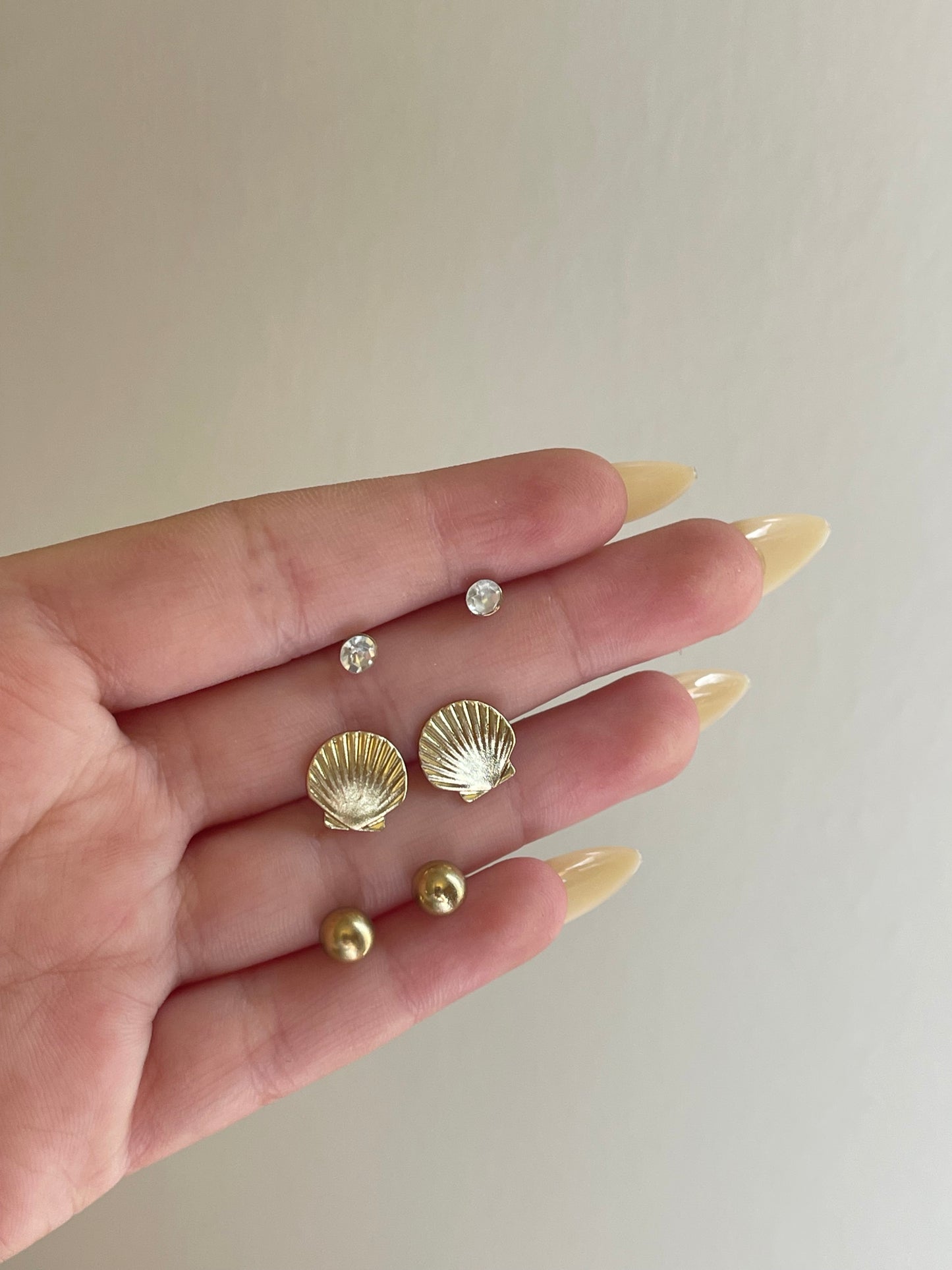 Seashell Ear Set