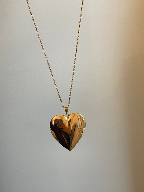 Heart Locket Necklace 2.0 (Gold Plated)