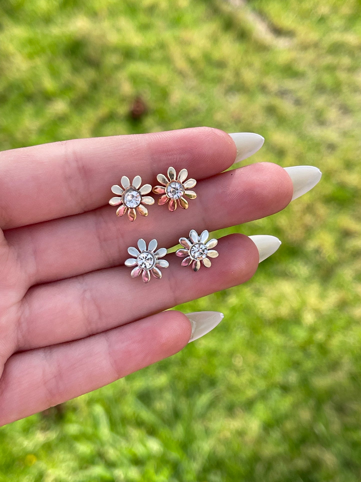 Mini Crystal Flowers Earrings