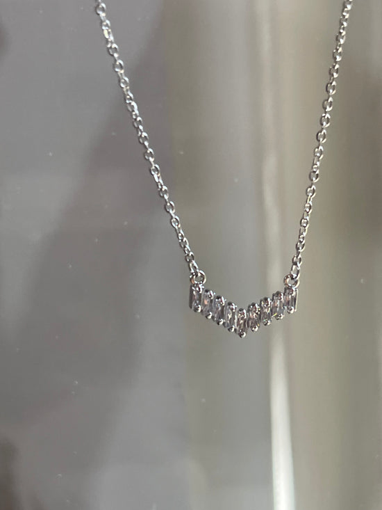 Pretty Crystal Necklace
