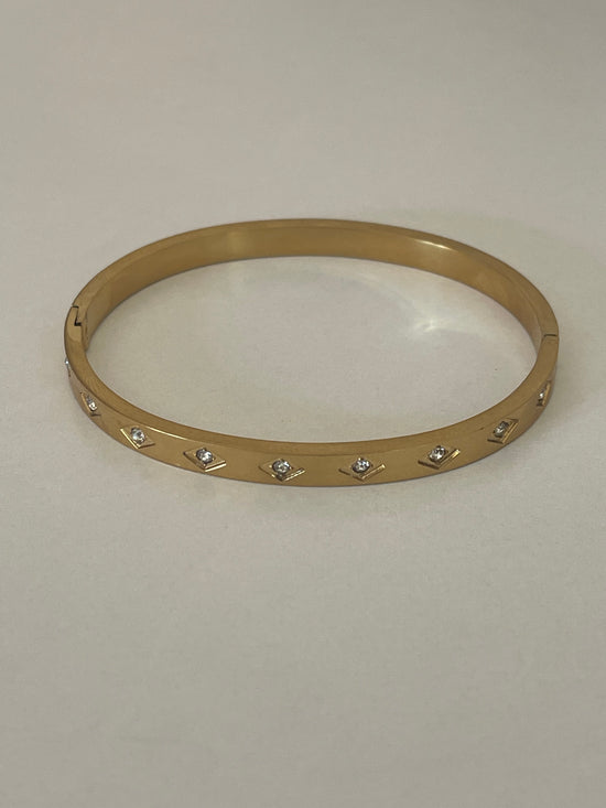 Crystal Cuff Bracelet (Stainless Steel)