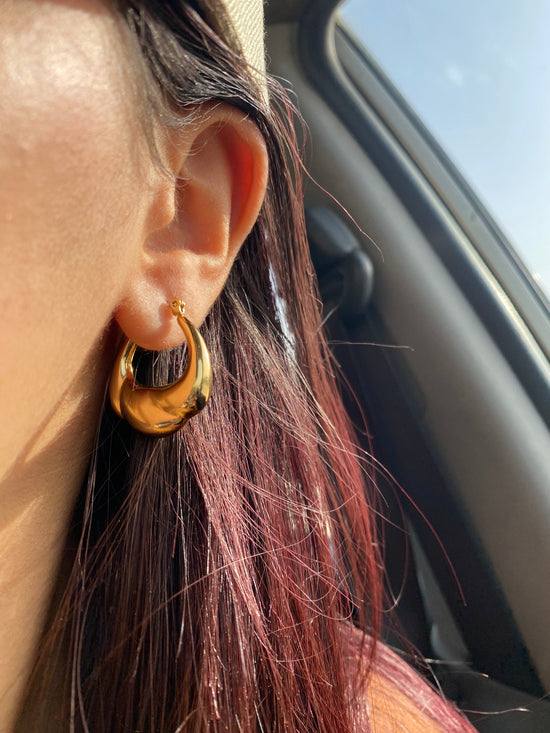 Curvy Everyday Hoops (Gold Plated)