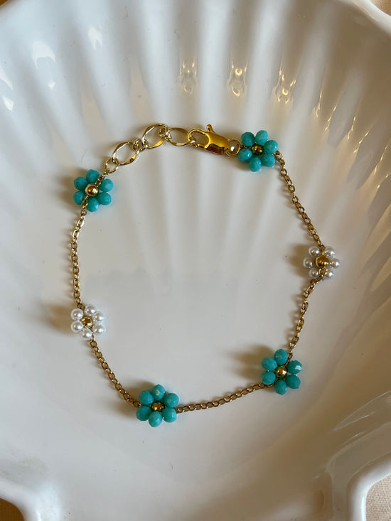 Dainty Flower Bracelet (Stainless Steel)