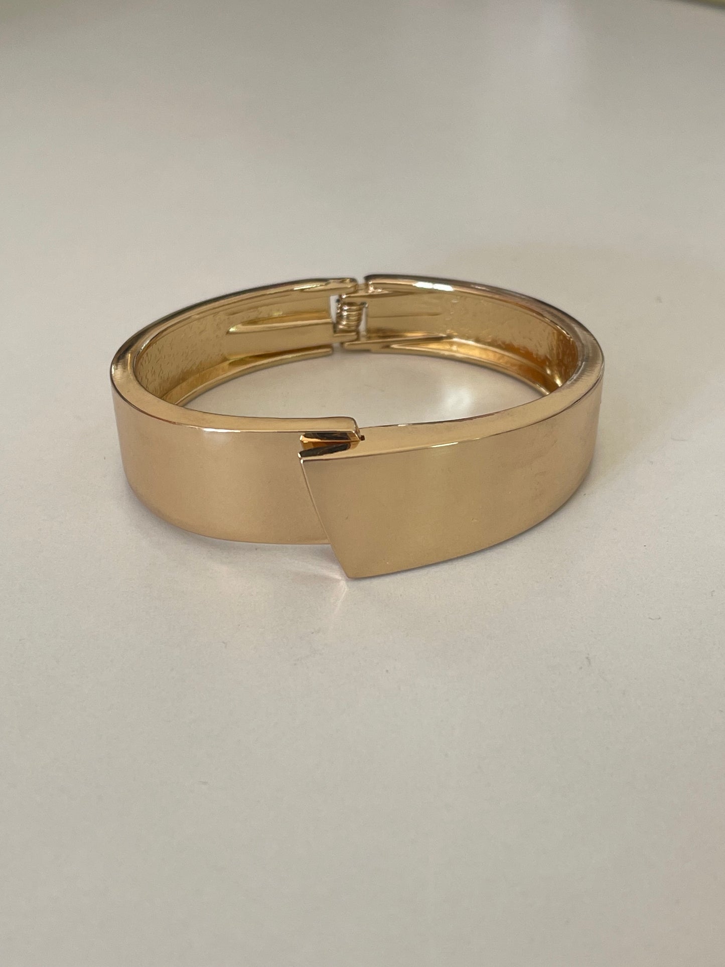 Everyday Chunky Bangle (Gold Plated)