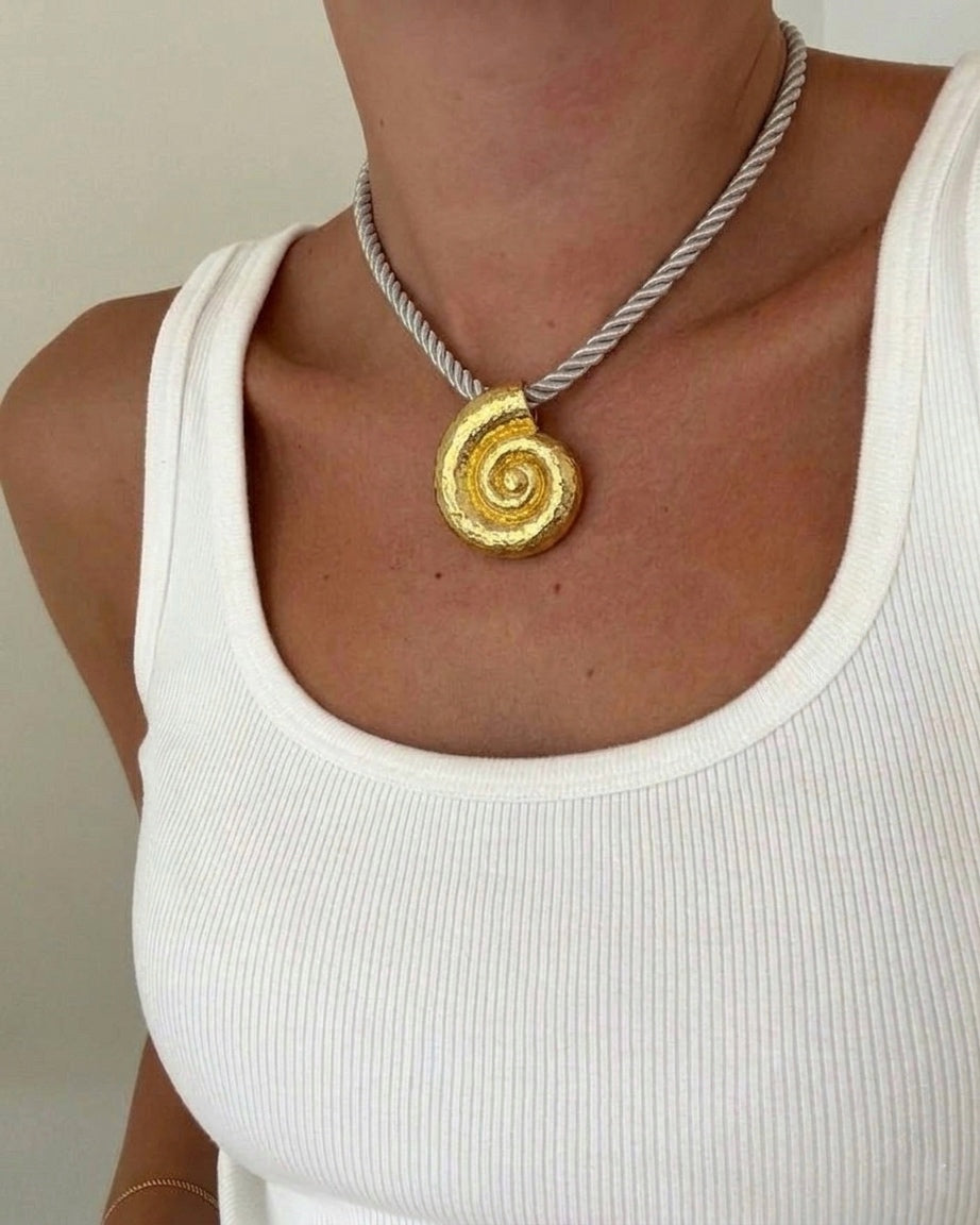 Statement Seashell Necklace (Gold Plated)