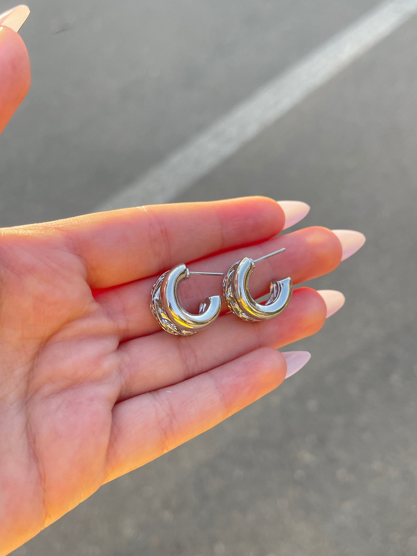Mini Chained Hoop Earrings 3.0