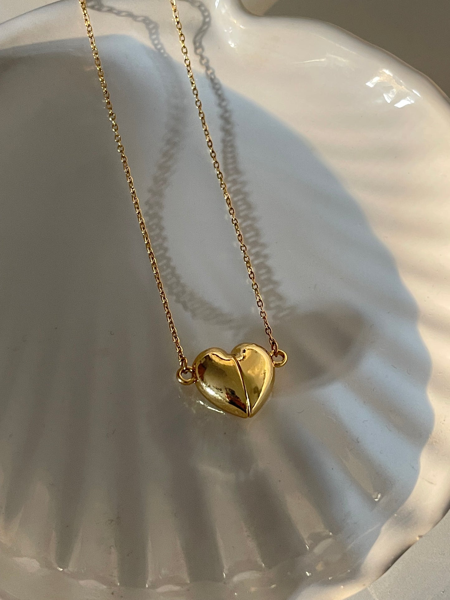 Minimal Heart Necklace 2.0 (Stainless Steel)