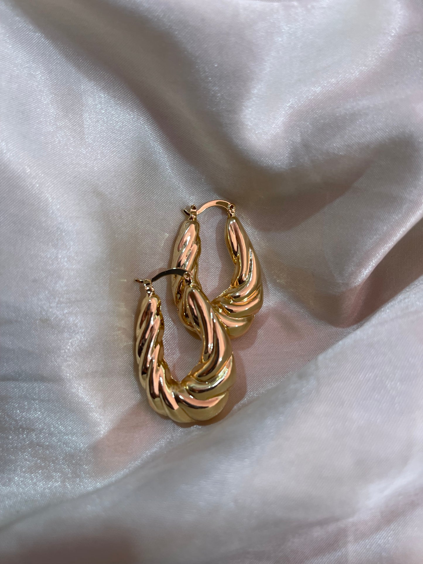 Large Twisted- Chunky Hoop (gold plated)