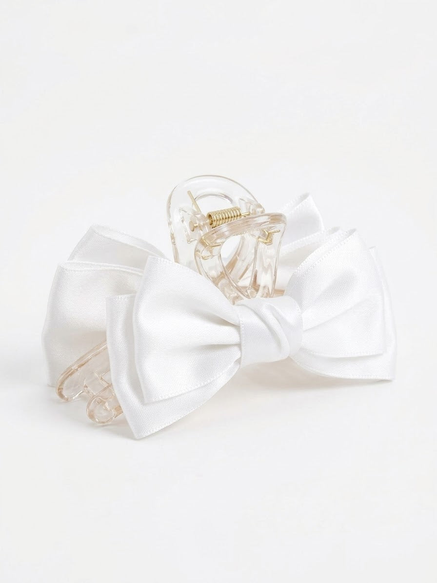 the bow tie claw clip