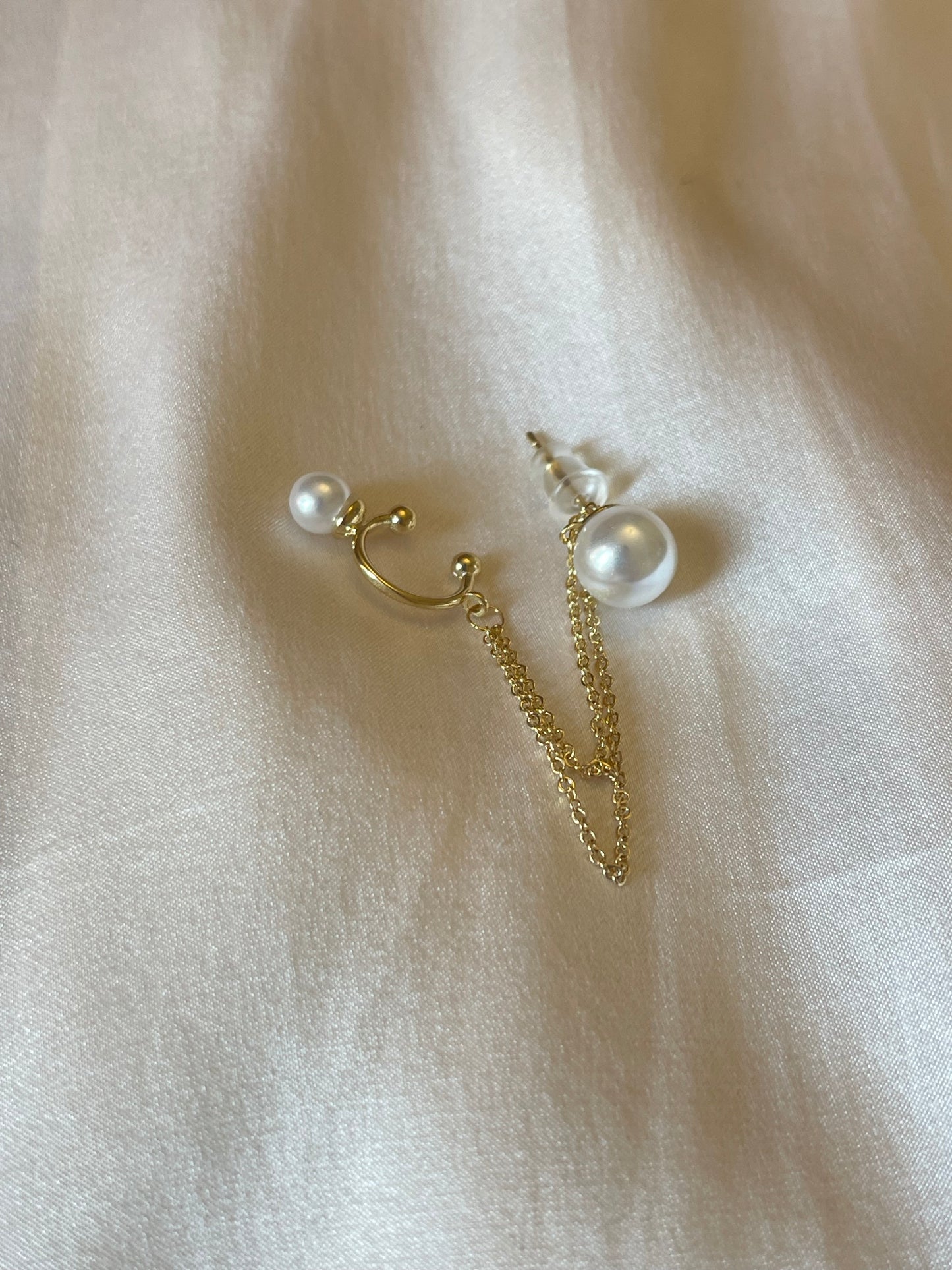 Connected Pearl Dangle Earrings