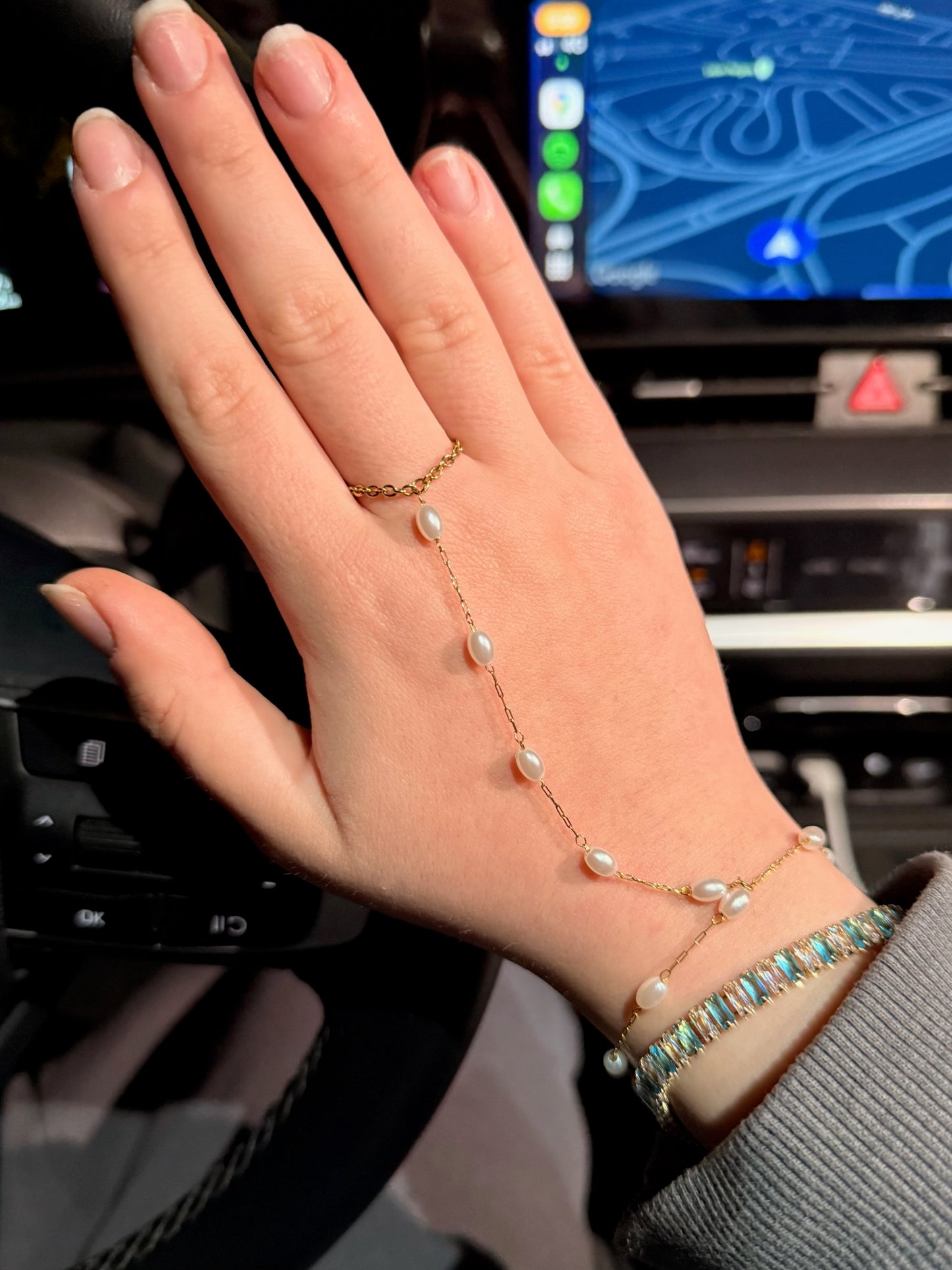 Pearl Hand Chain - Gold Plated