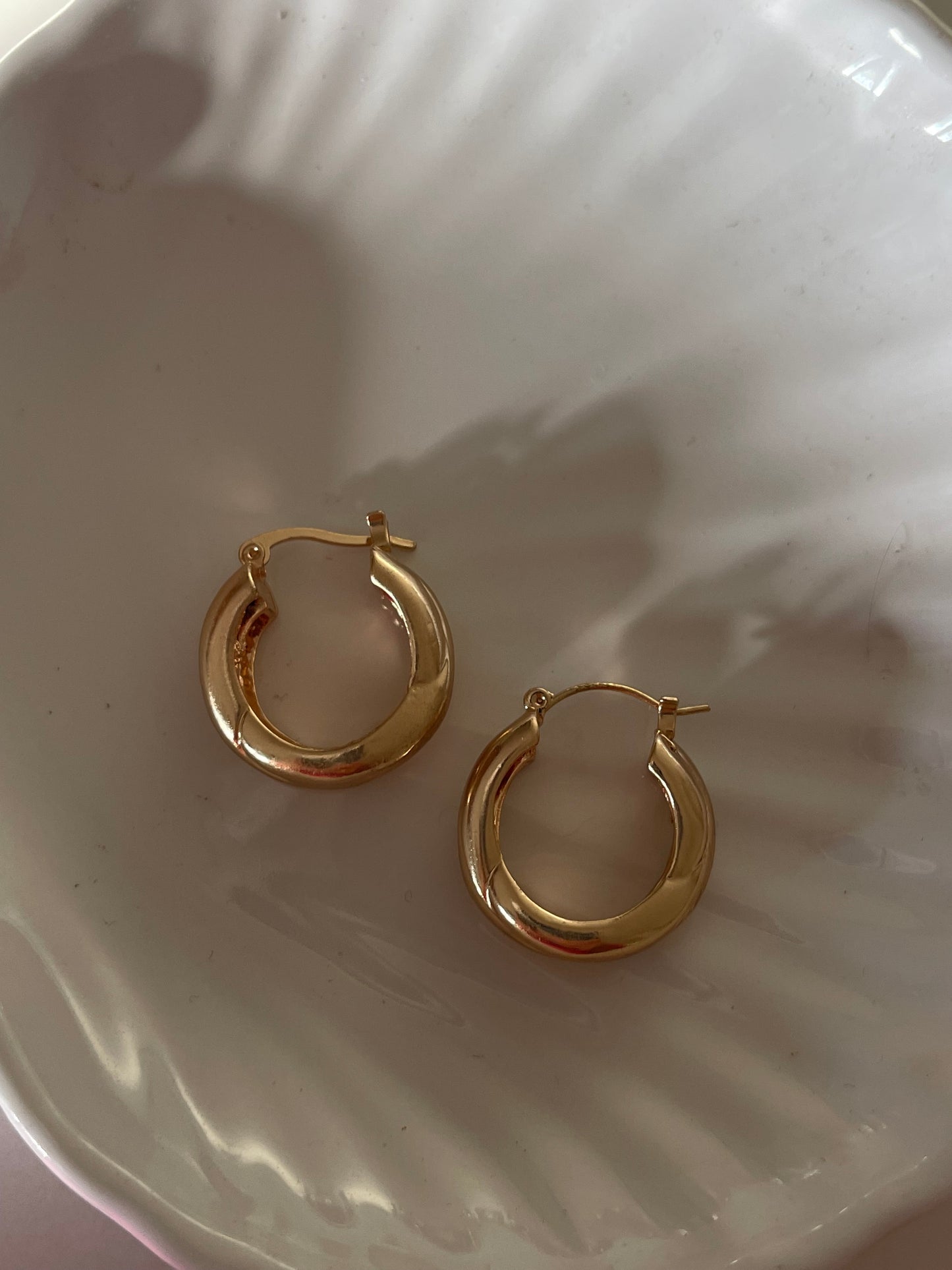 Minimal Hoop Earrings