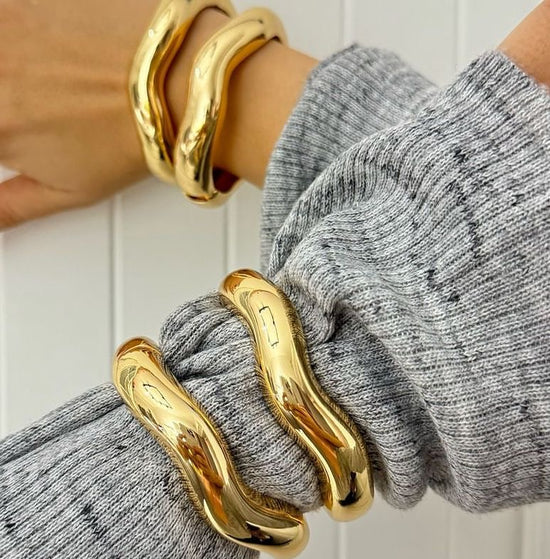 Curvy Chunky Gold Bangle (Gold Plated)