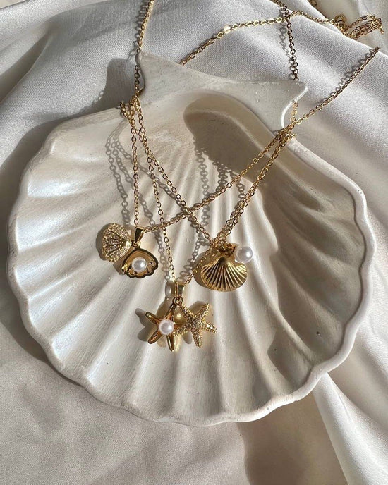 Starfish Pearl Necklace (Stainless Steel)