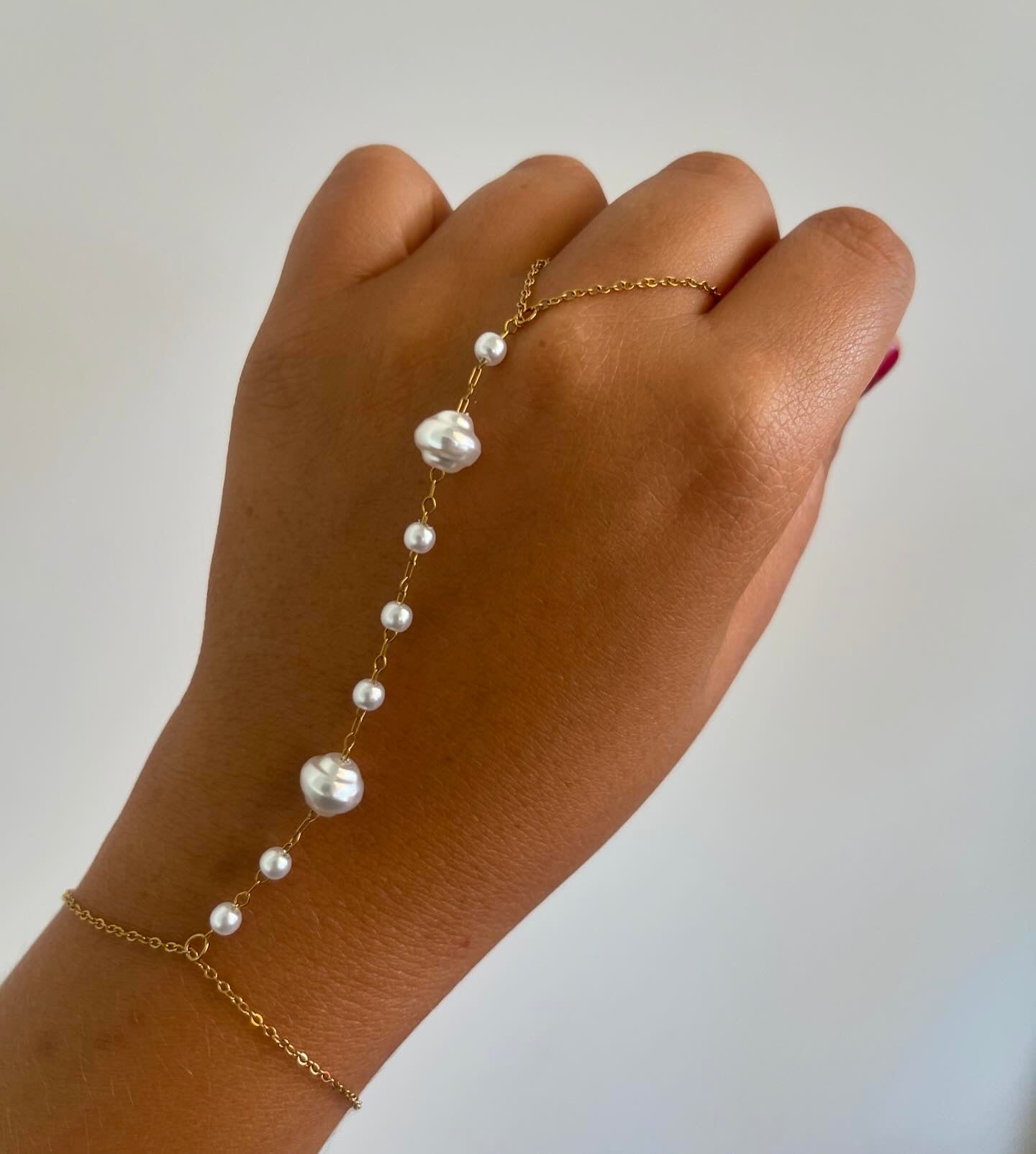 Pearly Summer Hand-Chain✨