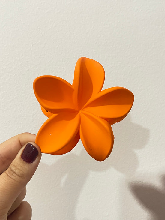 Hawaiian Flower Claw Clip