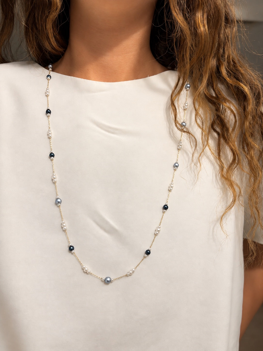 endless blue pearls necklace (stainless steel)