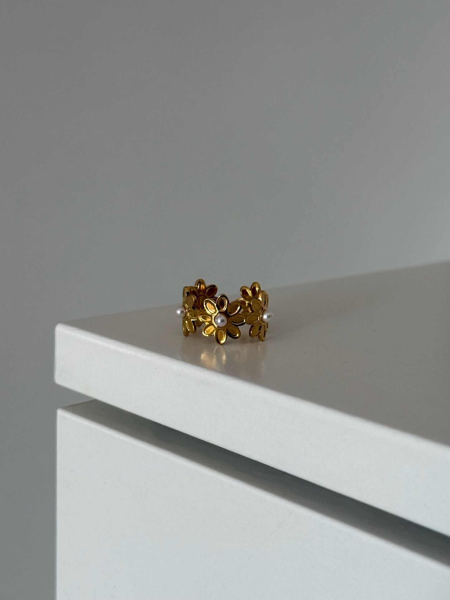 Dainty Flower Pearl Ring (Stainless Steel)